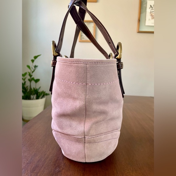 Vintage Coach Suede Tote in Lilac Purple - Picture 6 of 16